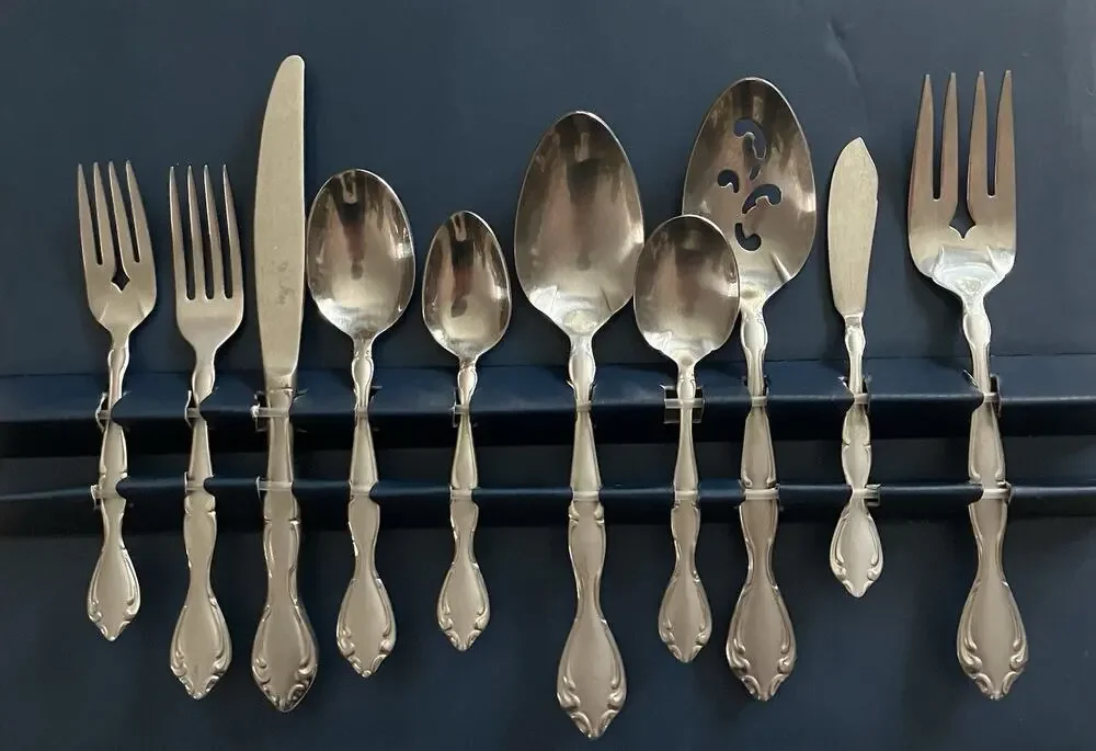 Oneida Satin Cantata Stainless Frosted Handle 1 Place Setting and 1 Hostess Set